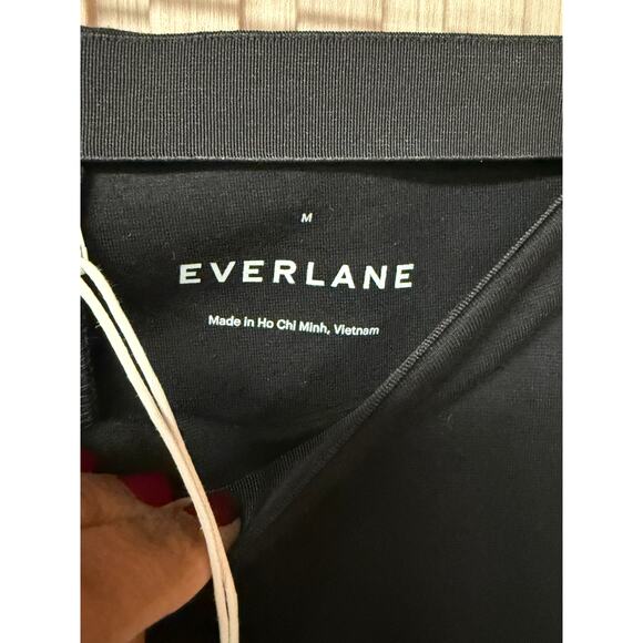 EVERLANE The Dream Kick Flare Pant Black Women's Size M New with Tags - Picture 8 of 11